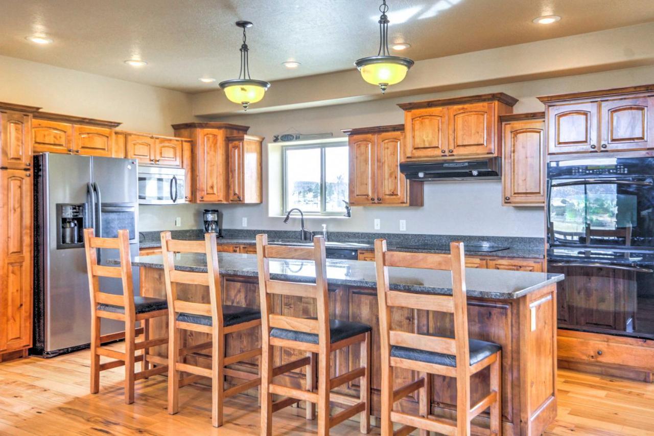 Rustic Bryce Canyon Home With Deck On Sevier River! 해치 외부 사진